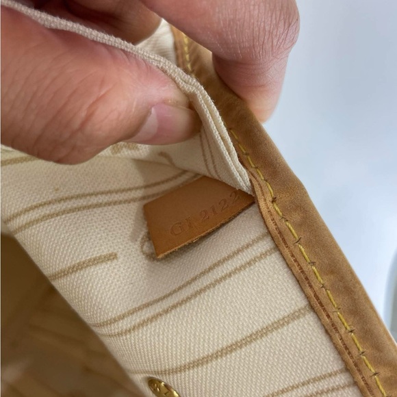Louis Vuitton Neverfull MM EUC GI2121🤍🩶🤍🩶 - Picture 15 of 16